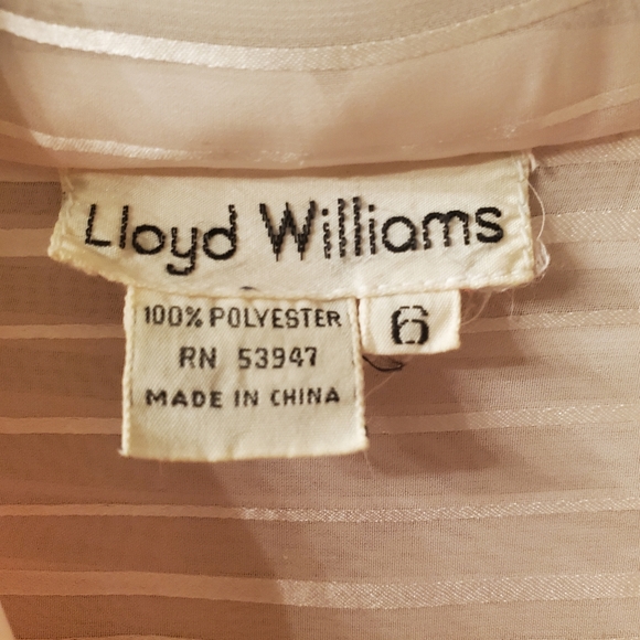 True vintage, straight from my aunt's closet!! Light pink, button up blouse - Picture 2 of 8